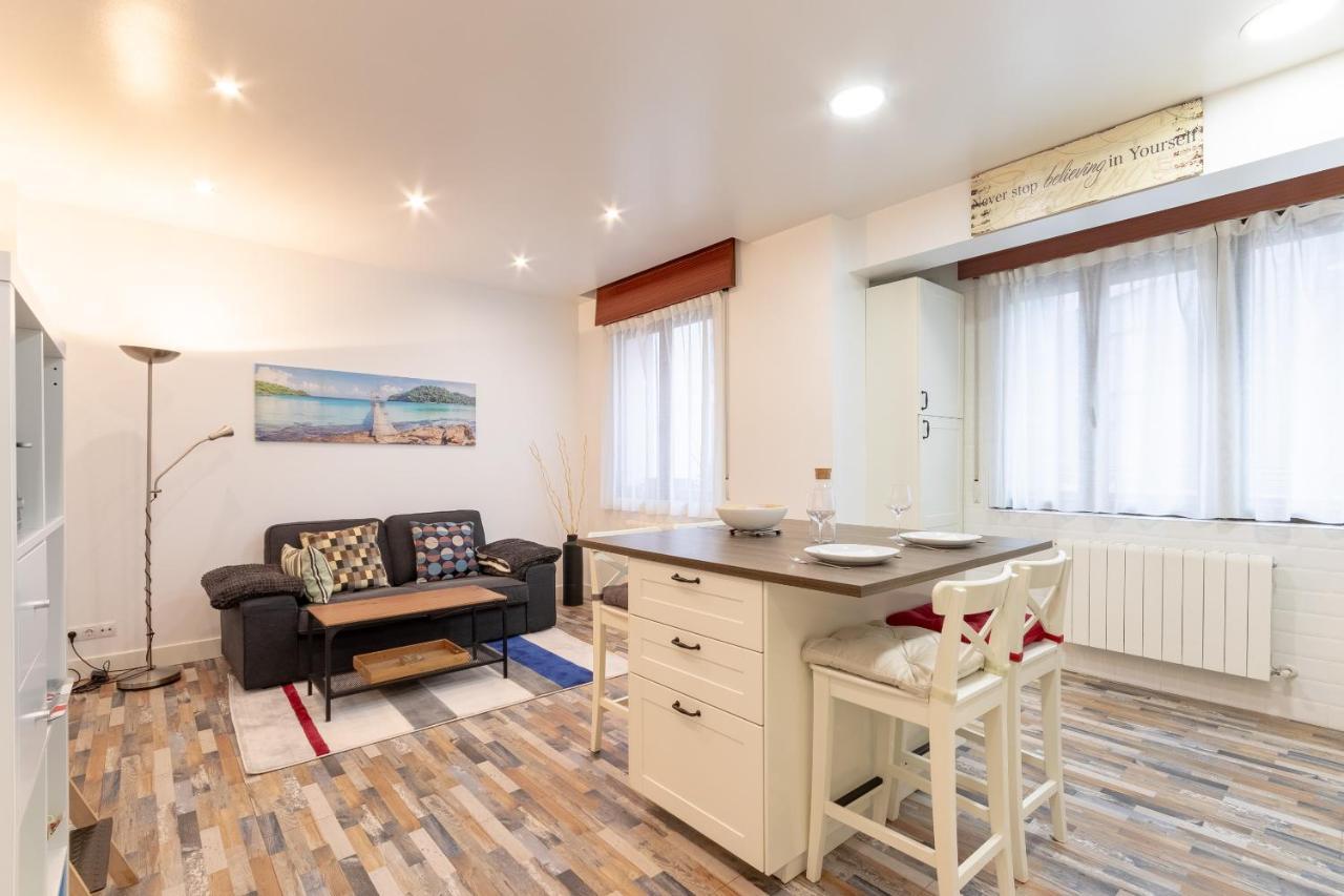 Gran Bilbao Vi By Aston Apartment